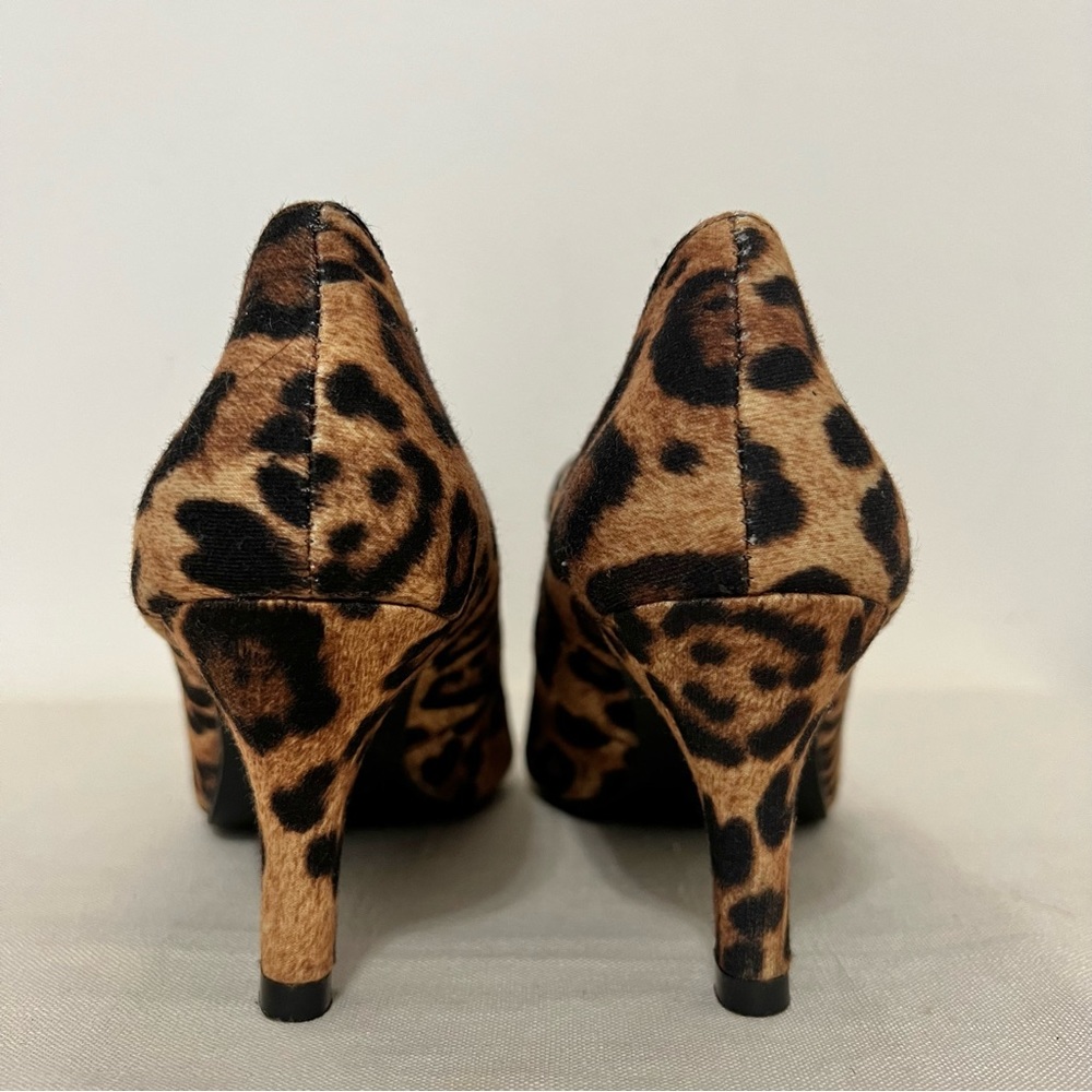 New Directions Leopard Print Pumps Chic Faux - Picture 5 of 9